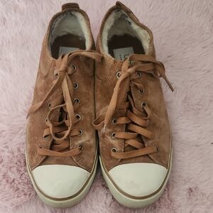 Casual Tan Suede UGG Sneakers